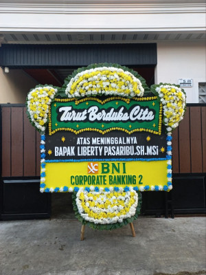 Papan Bunga Duka di Nakama