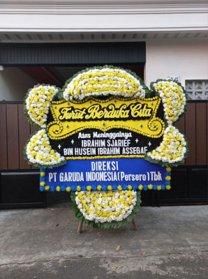 Papan Bunga Duka di Nakama